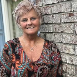 Meet your Posher, Lynn